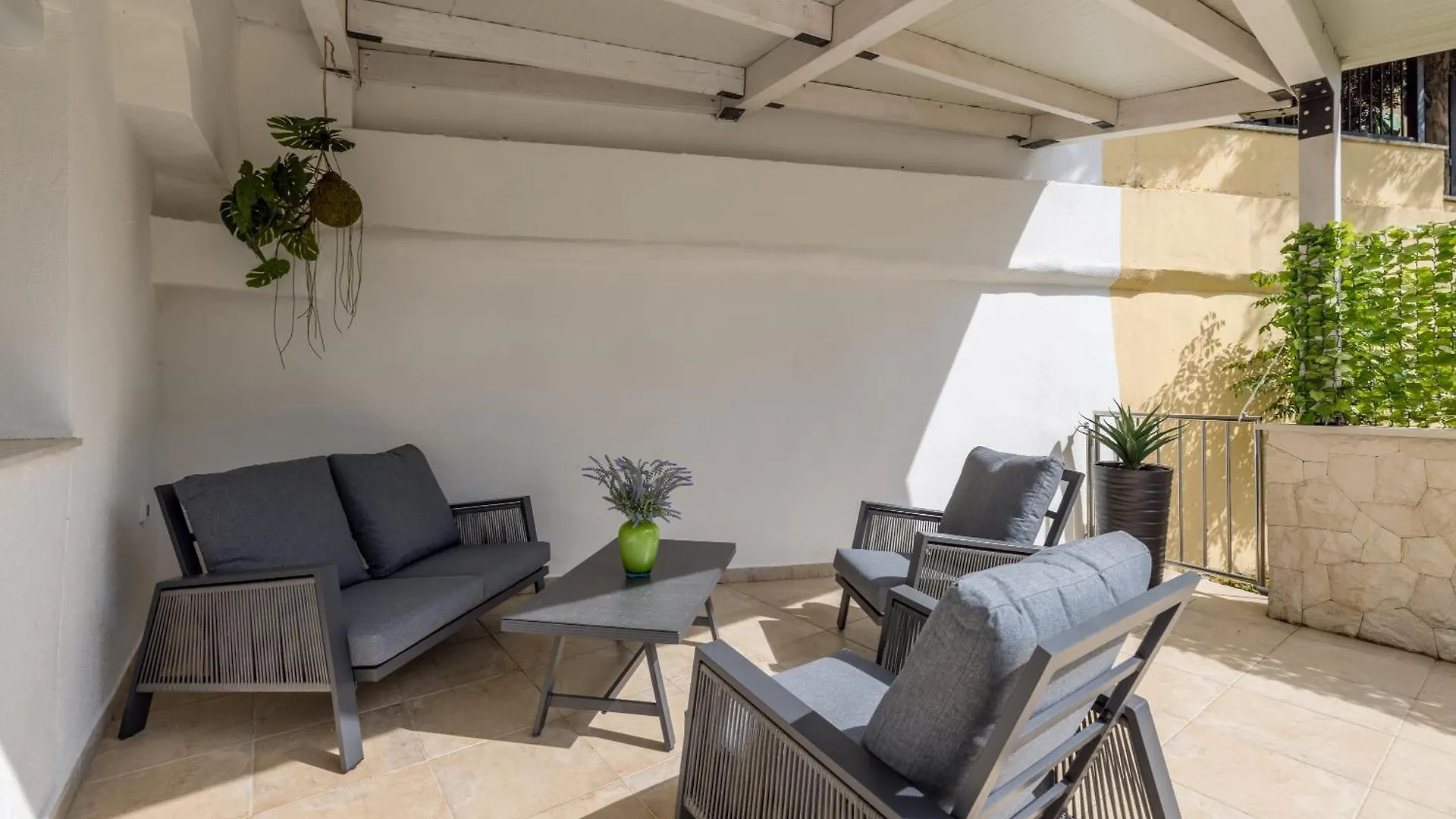 Luxury Leona Apartment Split 0*,  Croatia